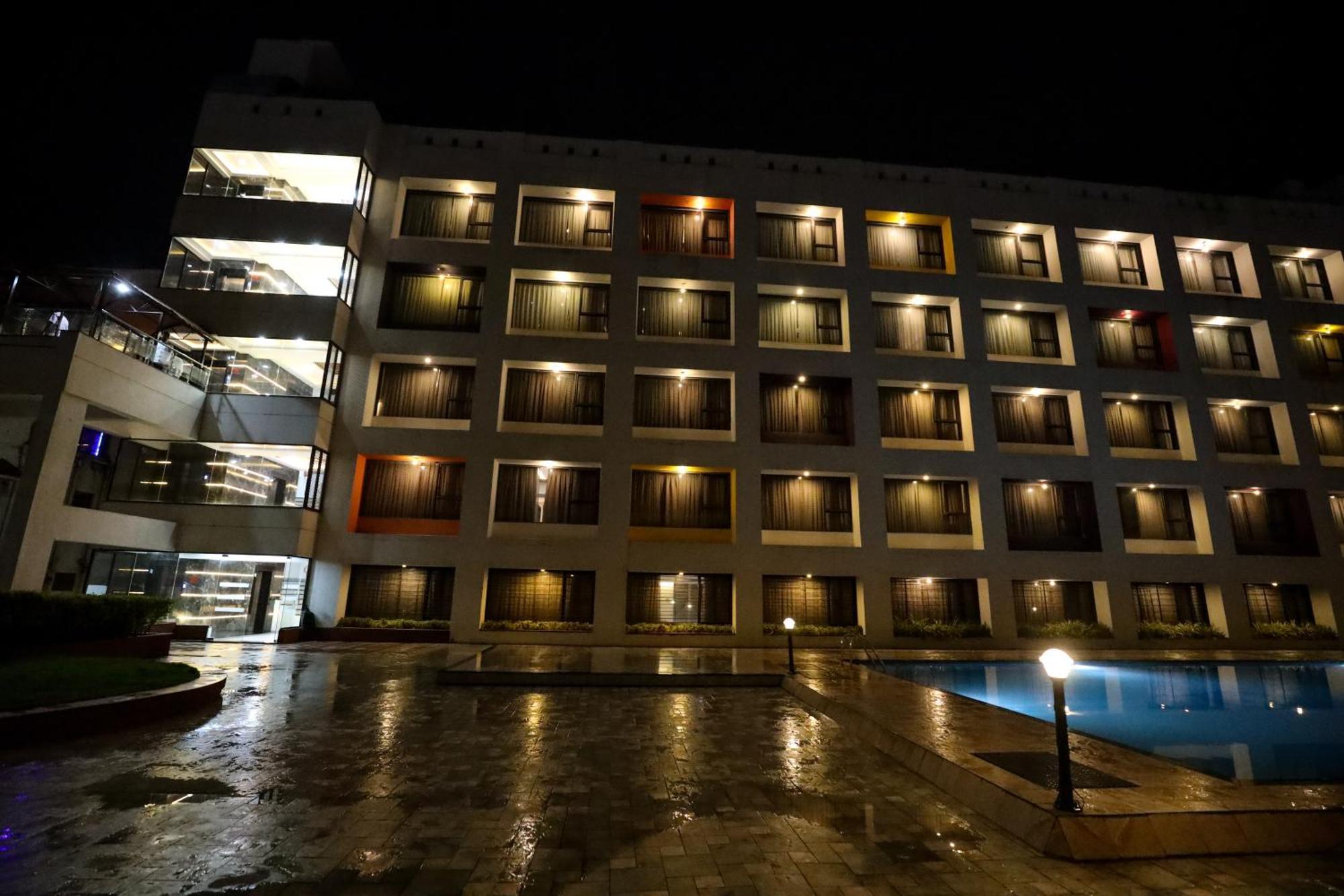 Hotel Atithi, Aurangabad Exterior photo